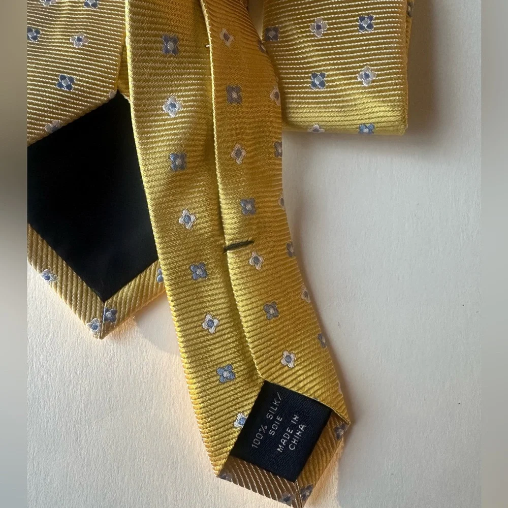 J. Crew Elegant Yellow 100% Silk Tie Geometric Patterned NWT